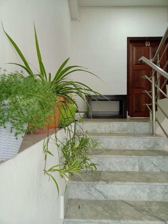 Manna Inspira Hotel Shillong Buitenkant foto